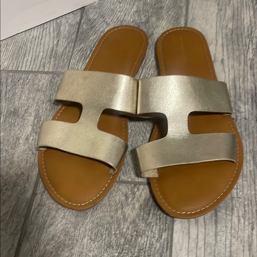 Amazon Essentials, Women's Gold Slide Sandals Size 11